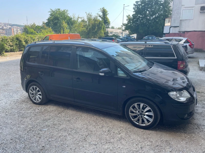 VW Touran R line, снимка 2 - Автомобили и джипове - 48425036