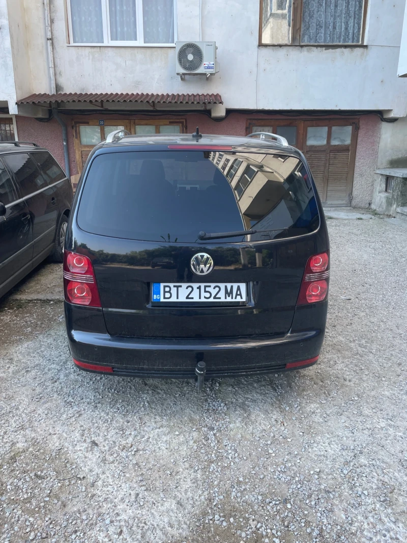 VW Touran R line, снимка 3 - Автомобили и джипове - 48425036