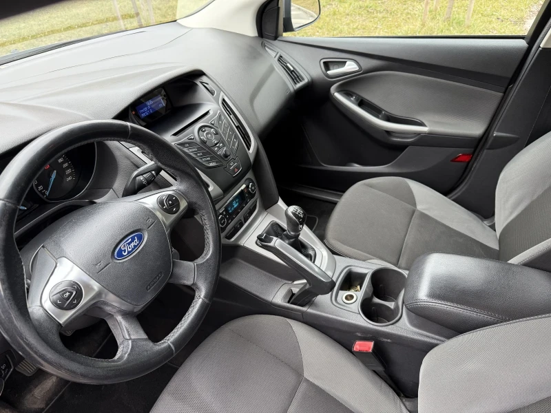 Ford Focus 1.0 ecoboost , снимка 10 - Автомобили и джипове - 49151776