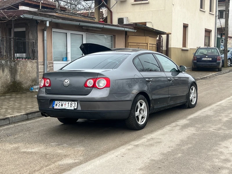 VW Passat 2.0FSI, снимка 6 - Автомобили и джипове - 49315503