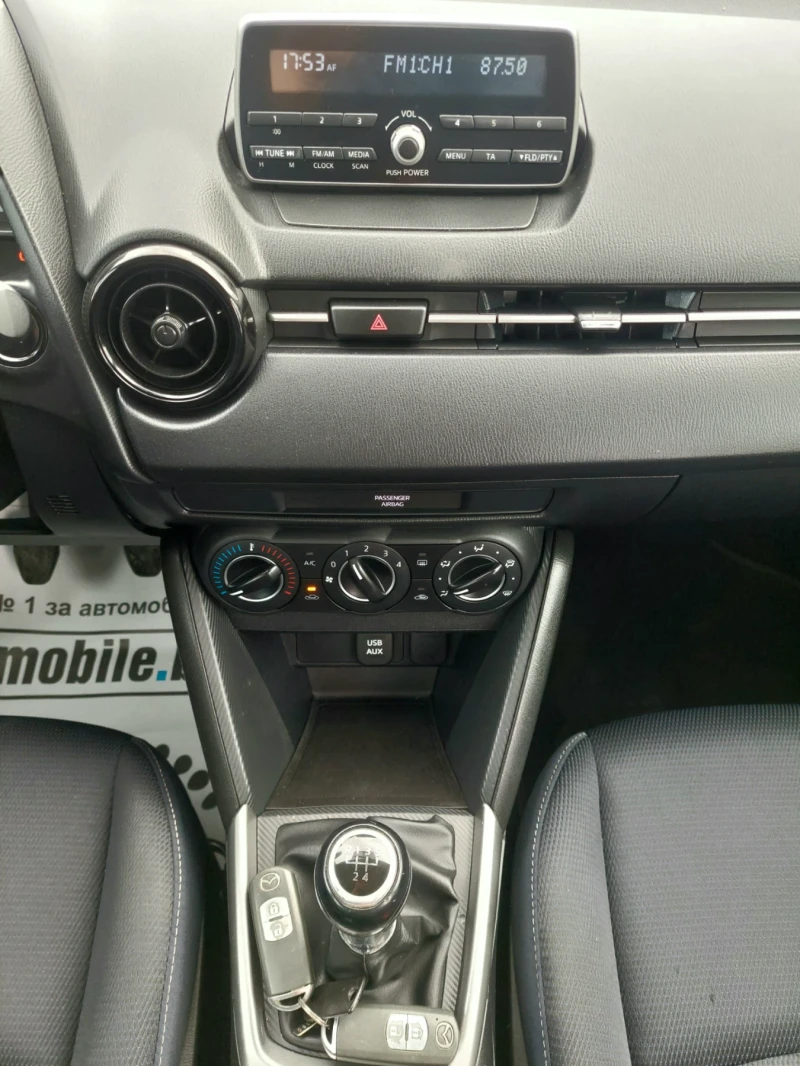 Mazda 2 1.5 SkyActivc Euro-6, снимка 13 - Автомобили и джипове - 49910987