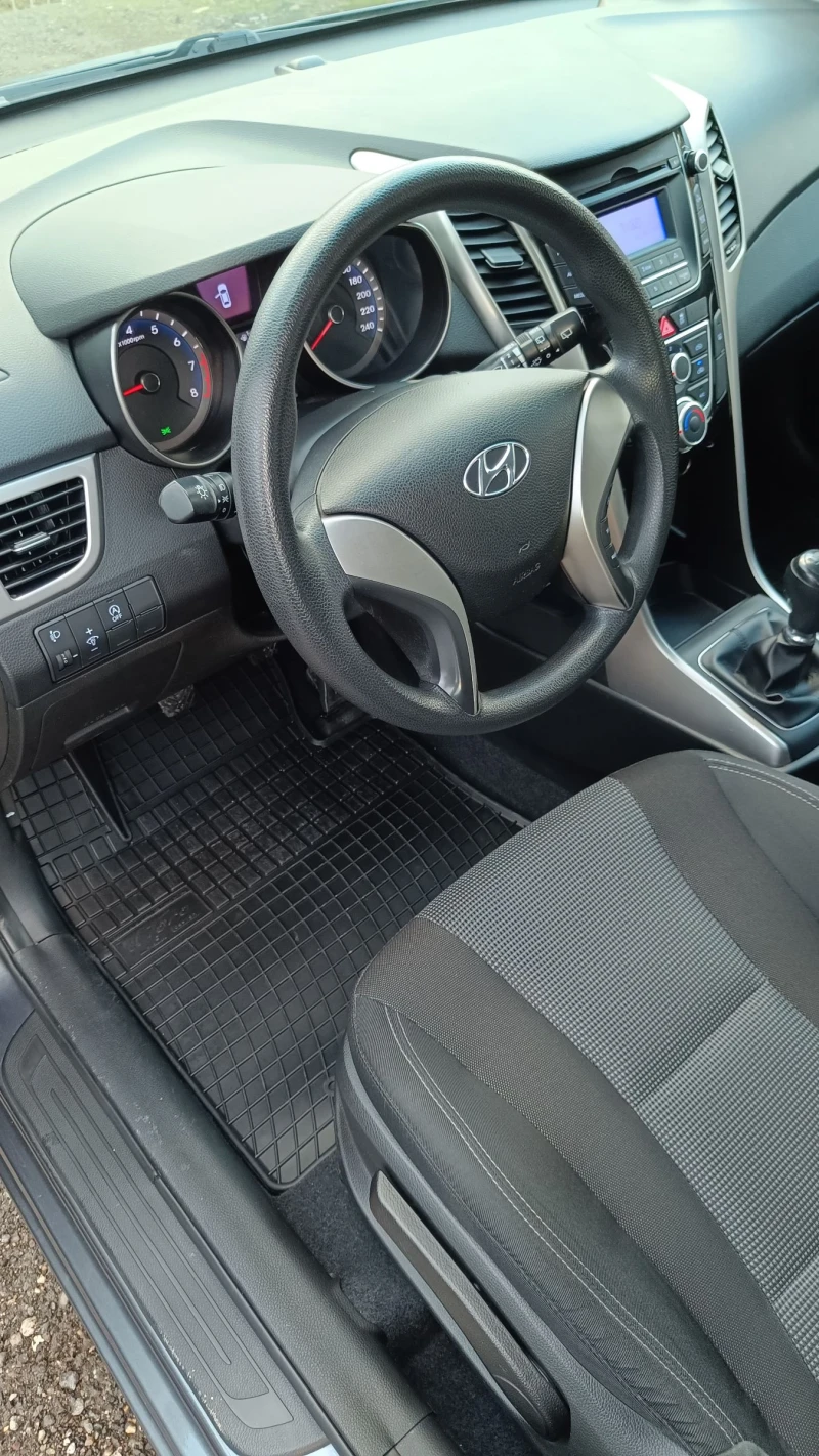 Hyundai I30 1.4-100кс, снимка 13 - Автомобили и джипове - 52506101