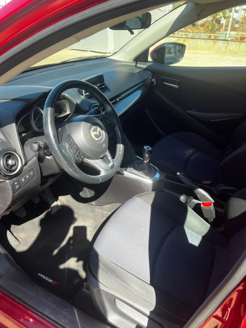 Mazda 2 1.5i, снимка 8 - Автомобили и джипове - 52709005