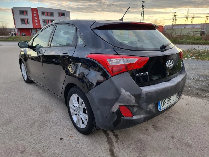 Hyundai I30 1.6Д.110КС., снимка 4 - Автомобили и джипове - 52968681