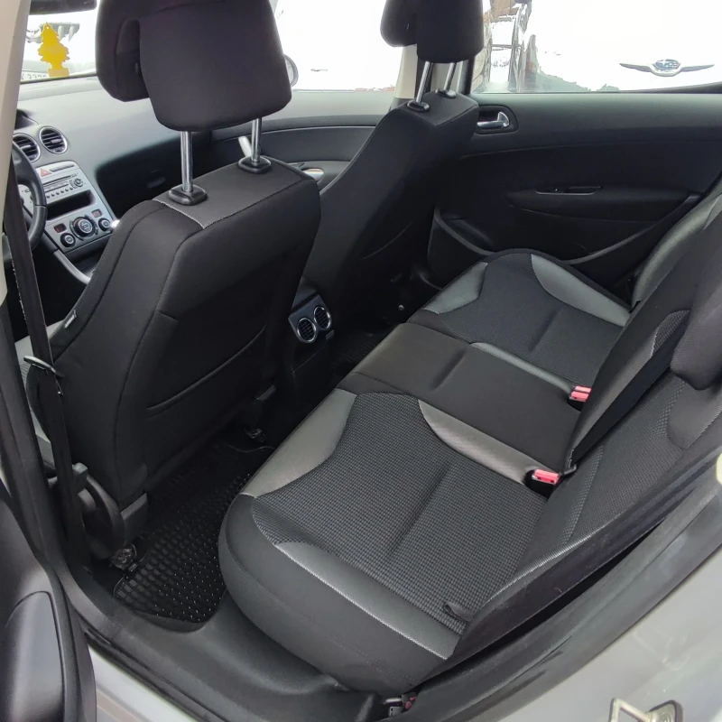 Peugeot 308 1.6i* 16v* KLIMATRONIK* 105хил.км* , снимка 14 - Автомобили и джипове - 53035567