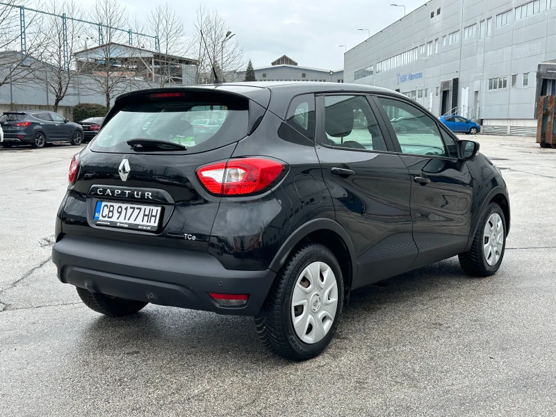 Renault Captur, снимка 4 - Автомобили и джипове - 53285943