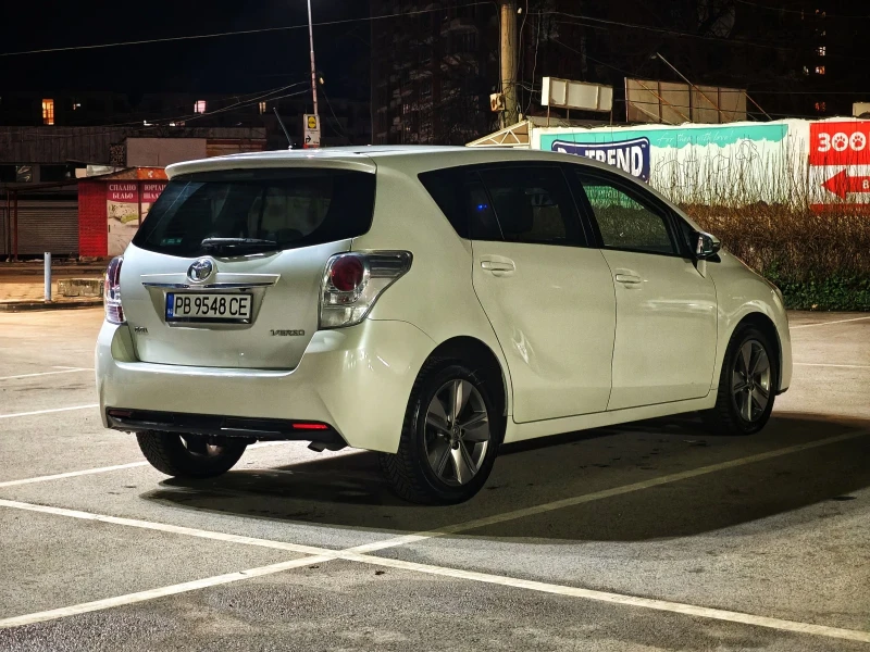 Toyota Verso, снимка 5 - Автомобили и джипове - 53397093