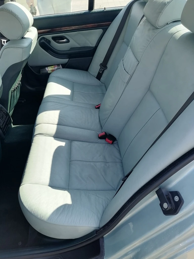 BMW 520, снимка 12 - Автомобили и джипове - 52393378