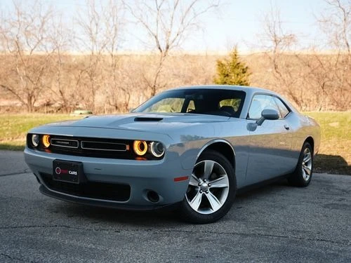 Dodge Challenger SXT | V6 | Camera | Bluetooth, снимка 4 - Автомобили и джипове - 55315163