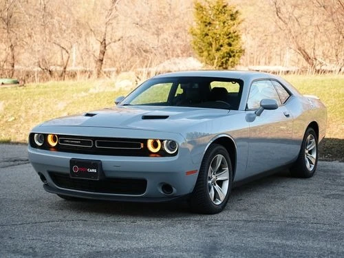 Dodge Challenger SXT | V6 | Camera | Bluetooth, снимка 3 - Автомобили и джипове - 55315163