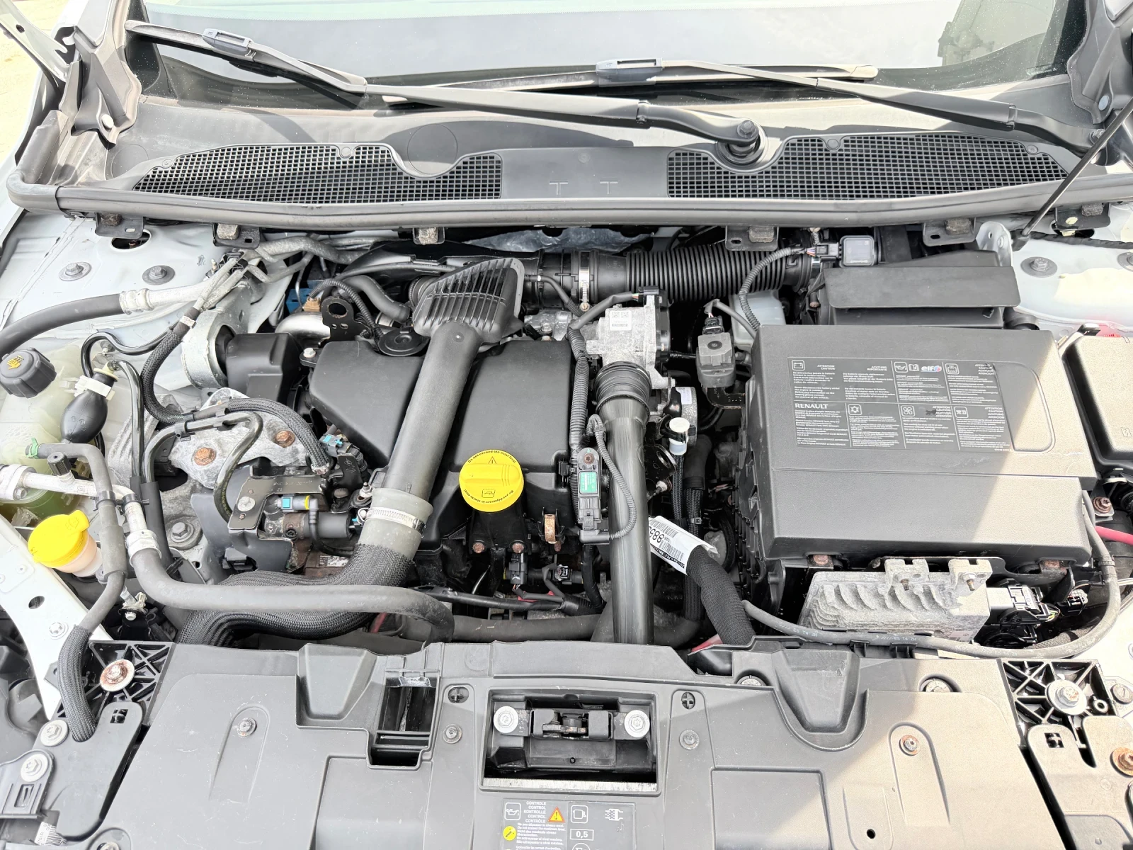 Renault Megane 1.5dci 110k* 6b* Avtom* Navi* UNIKAT* , снимка 17 - Автомобили и джипове - 39425629
