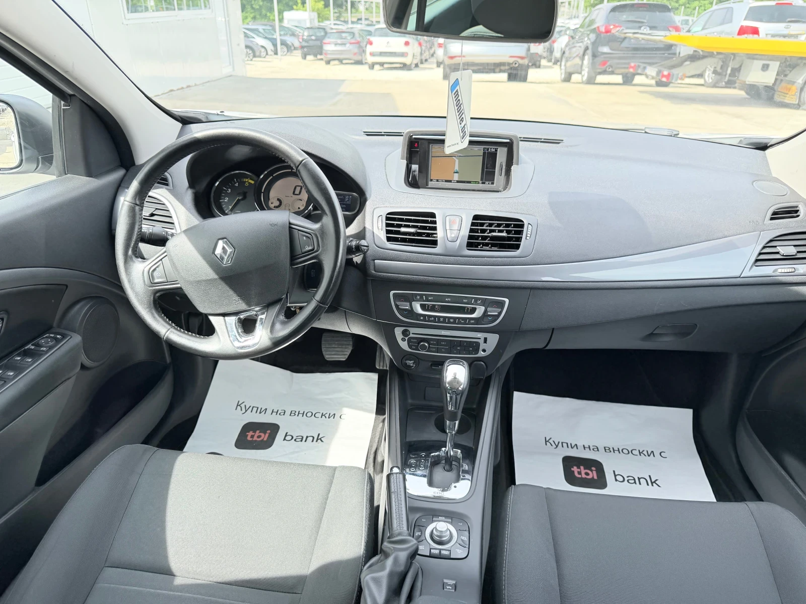 Renault Megane 1.5dci 110k* 6b* Avtom* Navi* UNIKAT* , снимка 8 - Автомобили и джипове - 39425629
