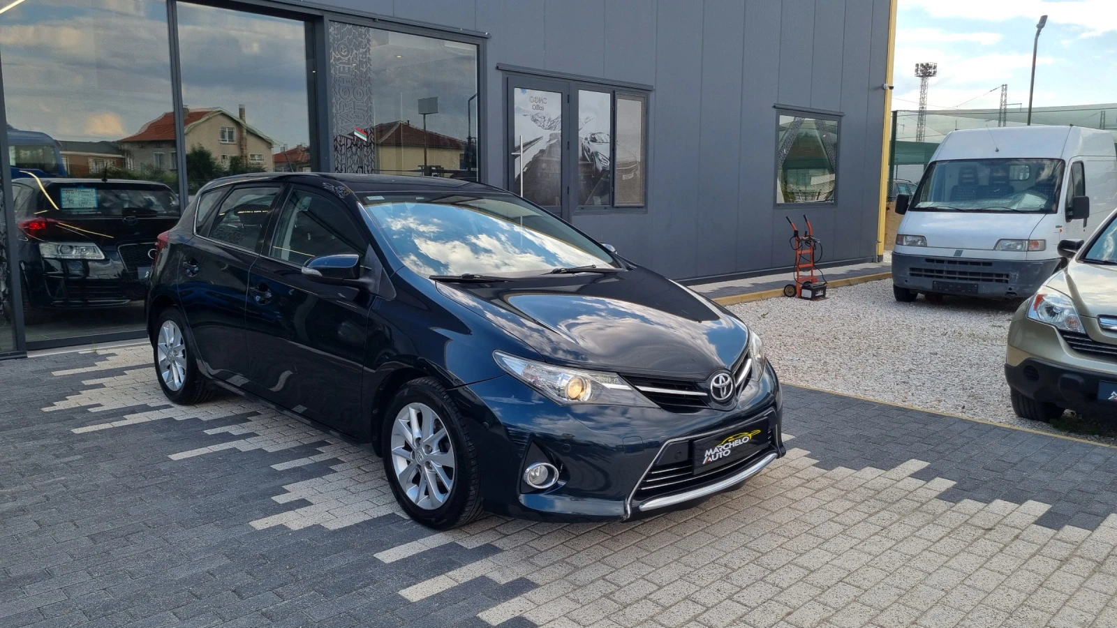 Toyota Auris 1.4D4D ГАРАНЦИЯ!!!! - изображение 2