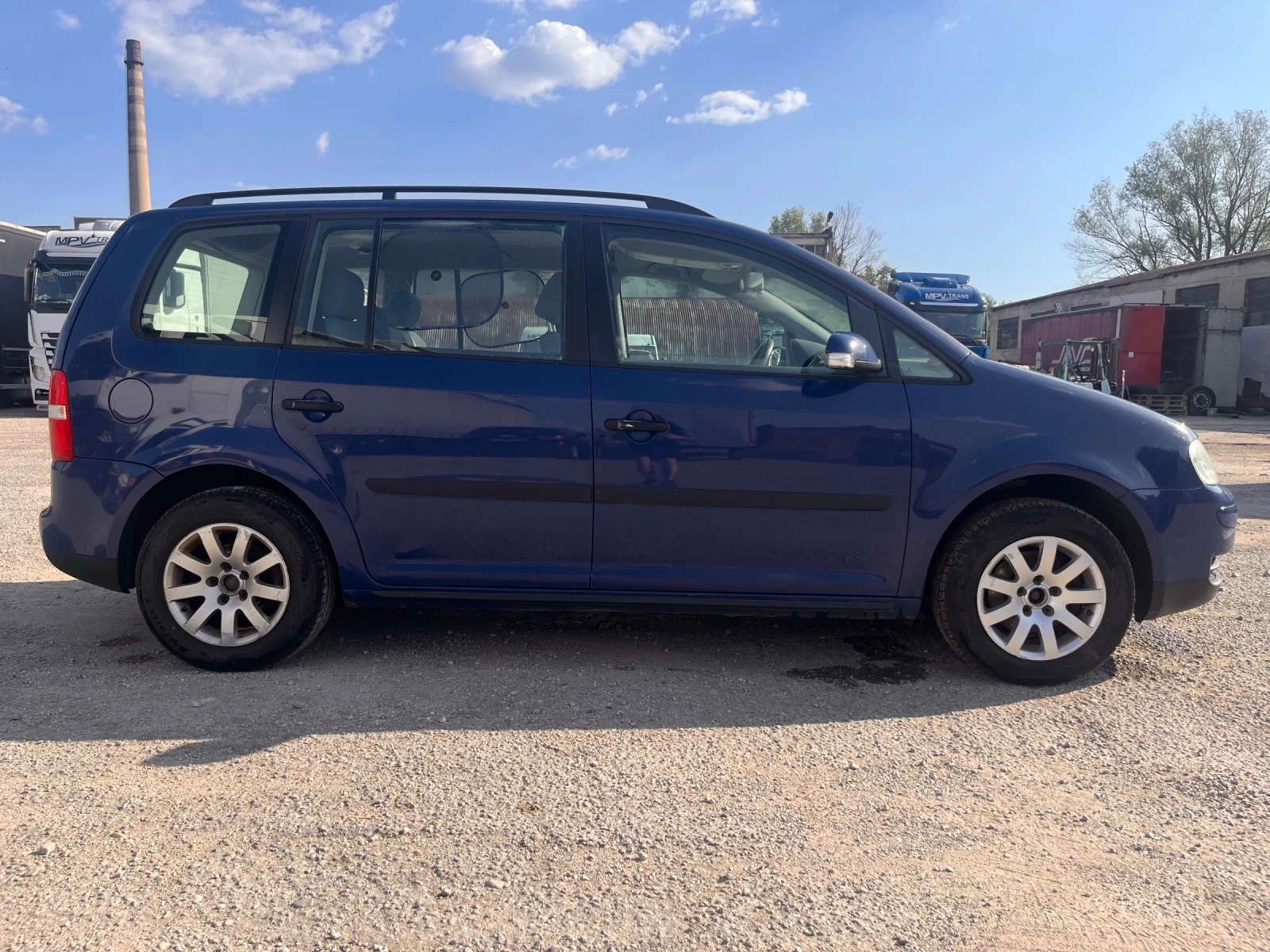 VW Touran 1.6FSI - изображение 2