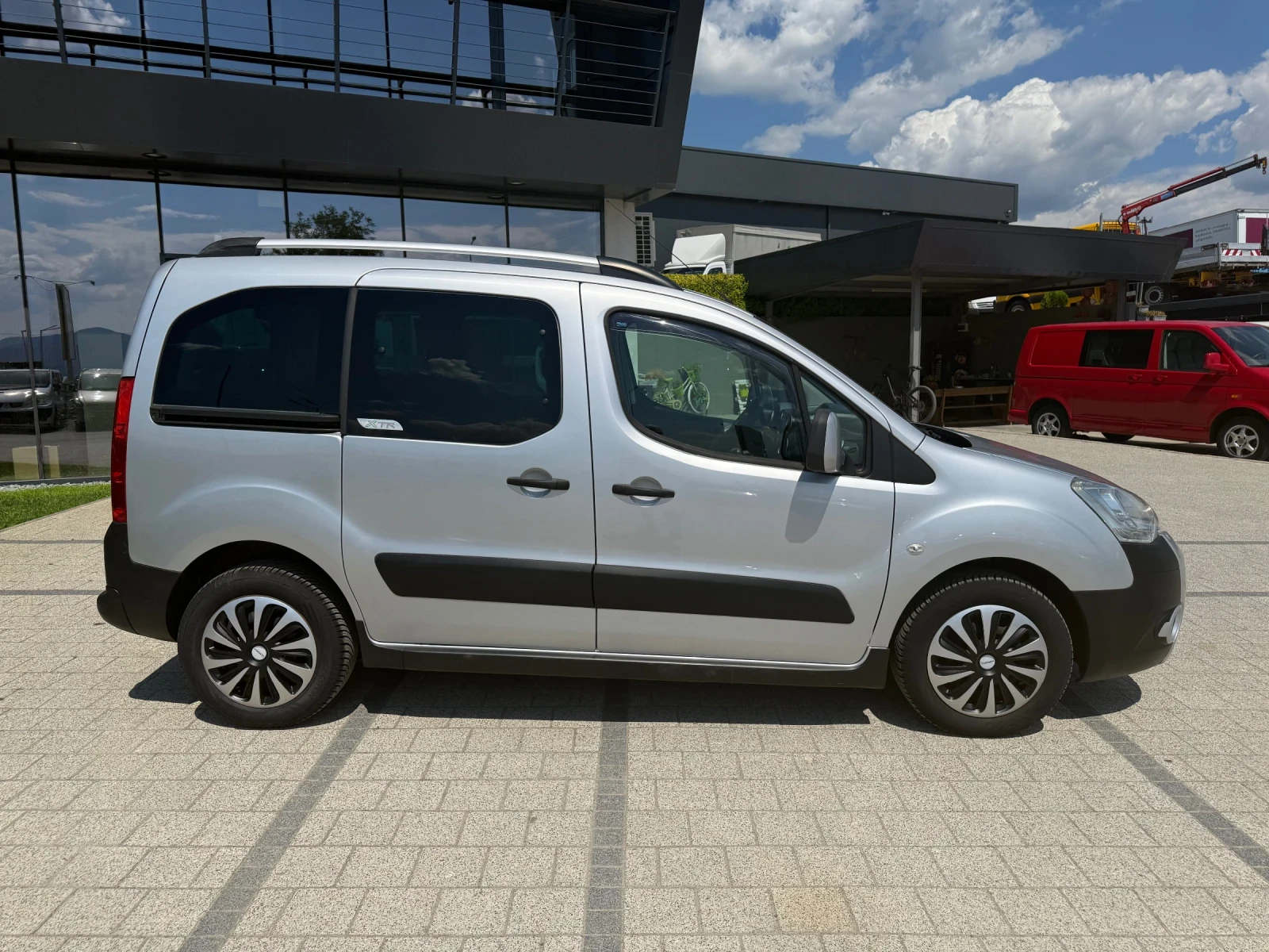 Citroen Berlingo 1.6HDI Климатик Euro 5  - изображение 6