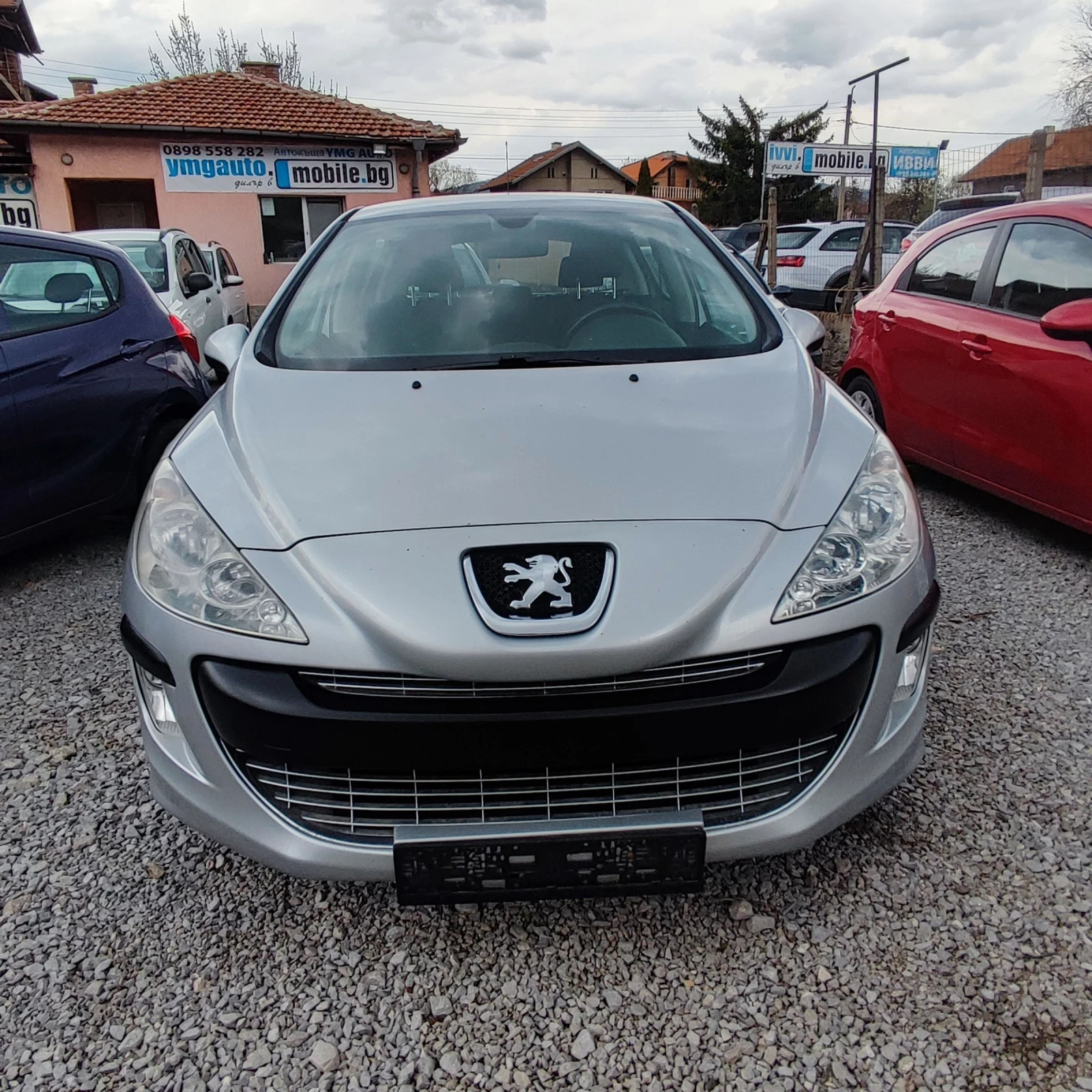Peugeot 308 1.6i* 16v* KLIMATRONIK* 105хил.км* , снимка 2 - Автомобили и джипове - 53035567