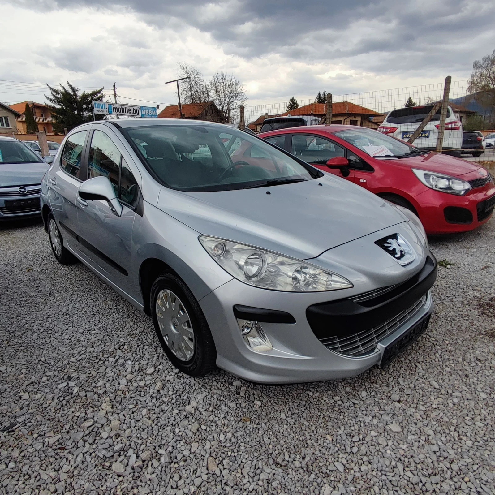 Peugeot 308 1.6i* 16v* KLIMATRONIK* 105хил.км* , снимка 3 - Автомобили и джипове - 53035567