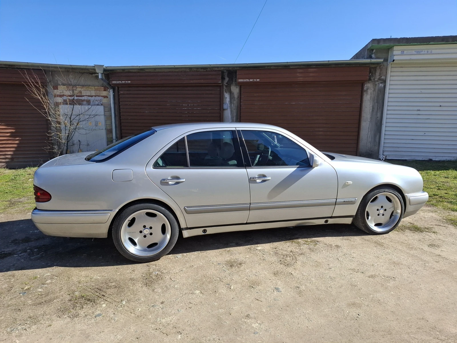 Mercedes-Benz E 300 | Mobile.bg � ����������� 4
