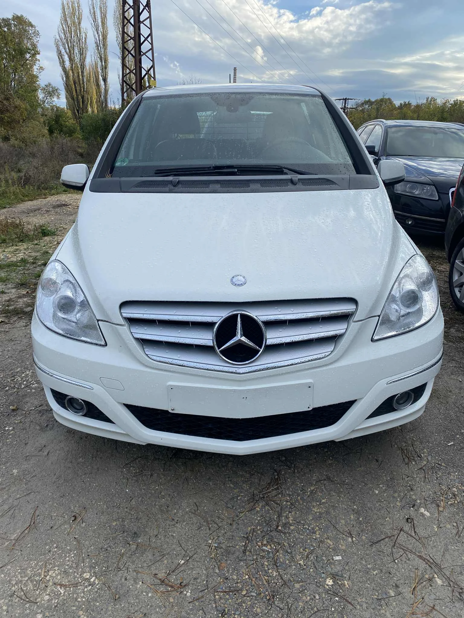 Mercedes-Benz B 200 CDI, снимка 2 - Автомобили и джипове - 53840469