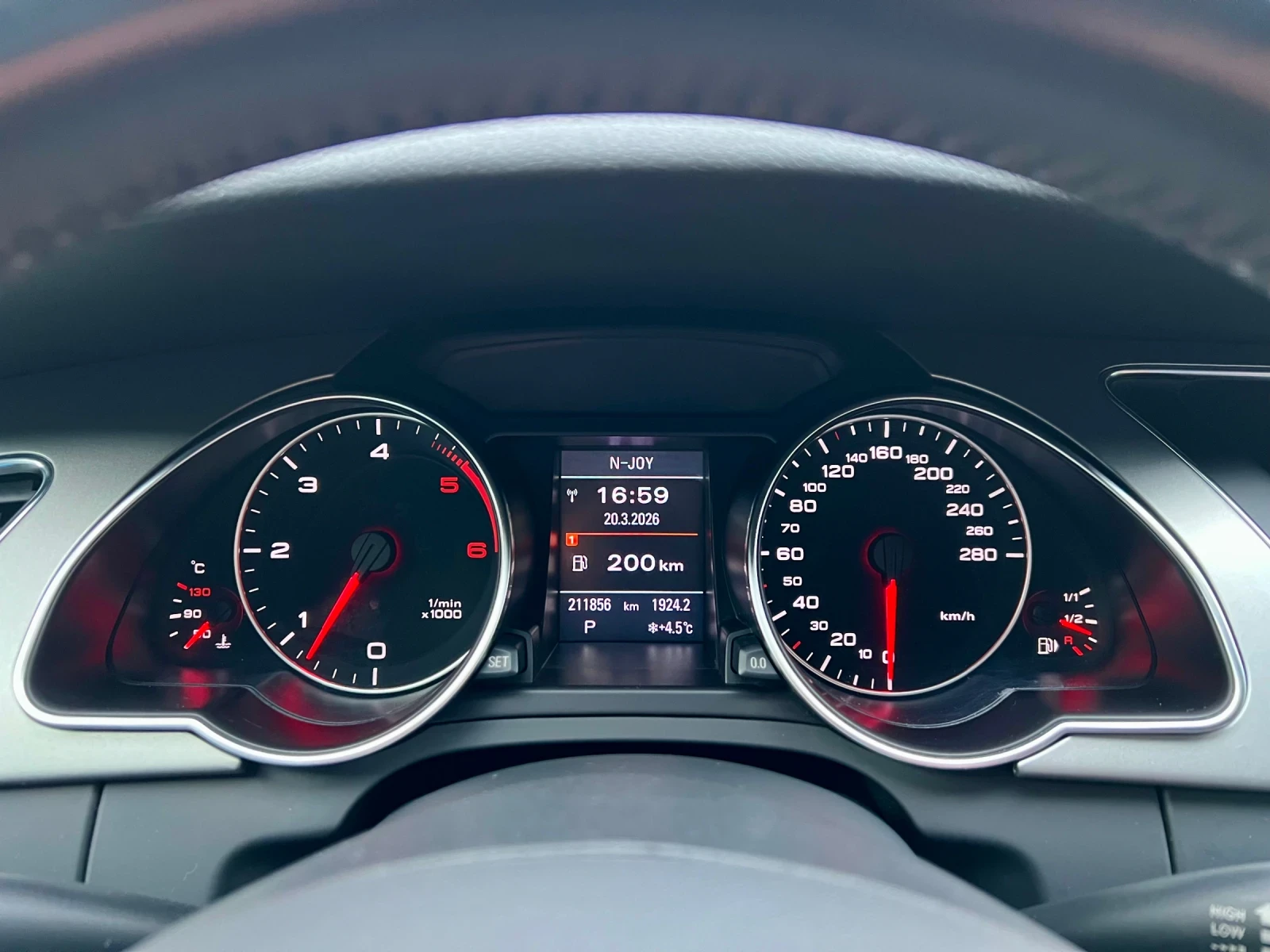 Audi A5 3.0TDi Cabrio ШВЕЙЦАРИЯ, снимка 13 - Автомобили и джипове - 53921760