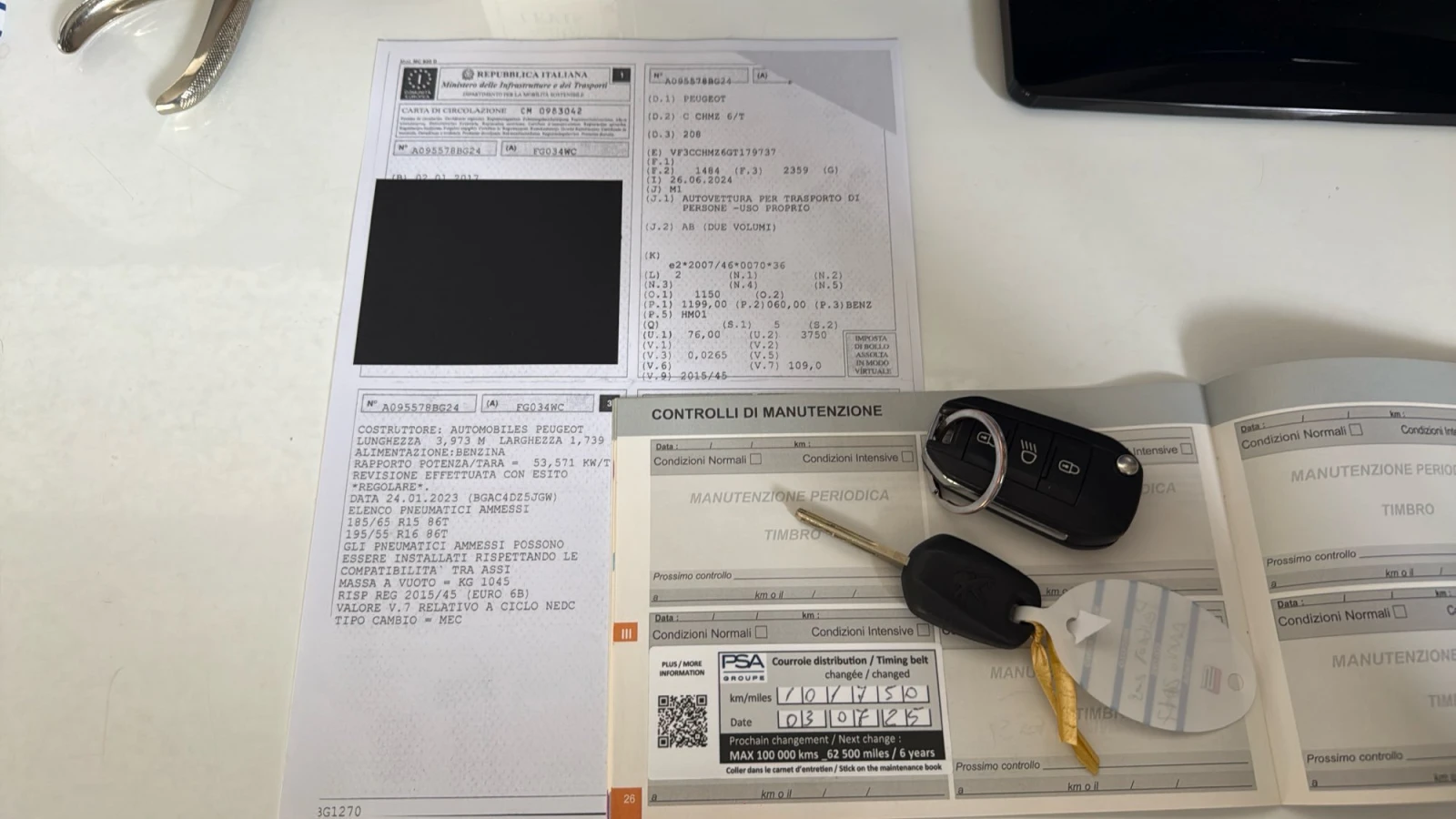 Peugeot 208 1.2 Allure, снимка 15 - Автомобили и джипове - 54255855