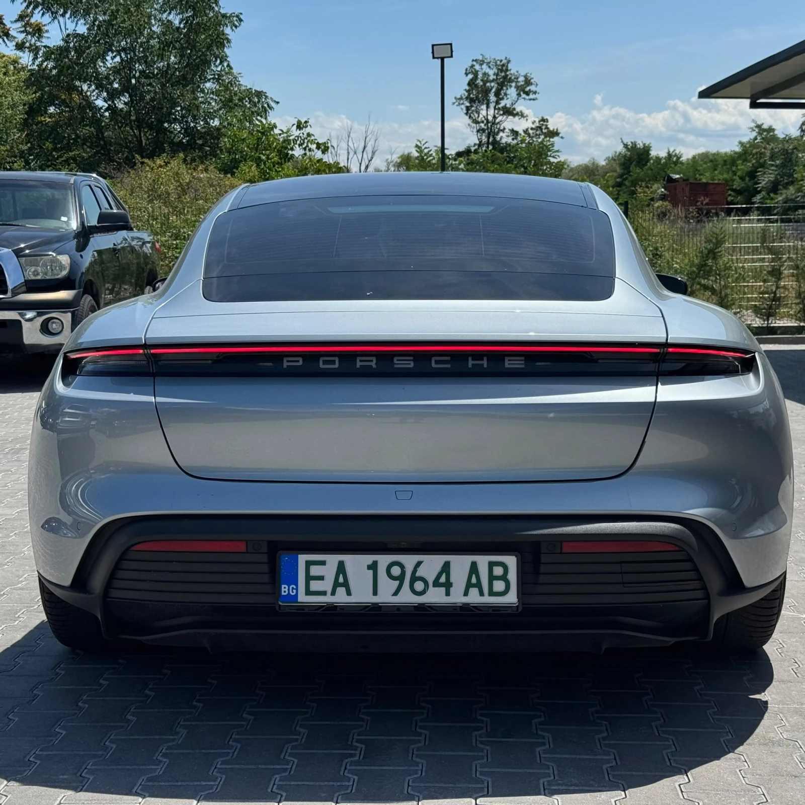Porsche Taycan 4S* Готов Лизинг* , снимка 5 - Автомобили и джипове - 54383554