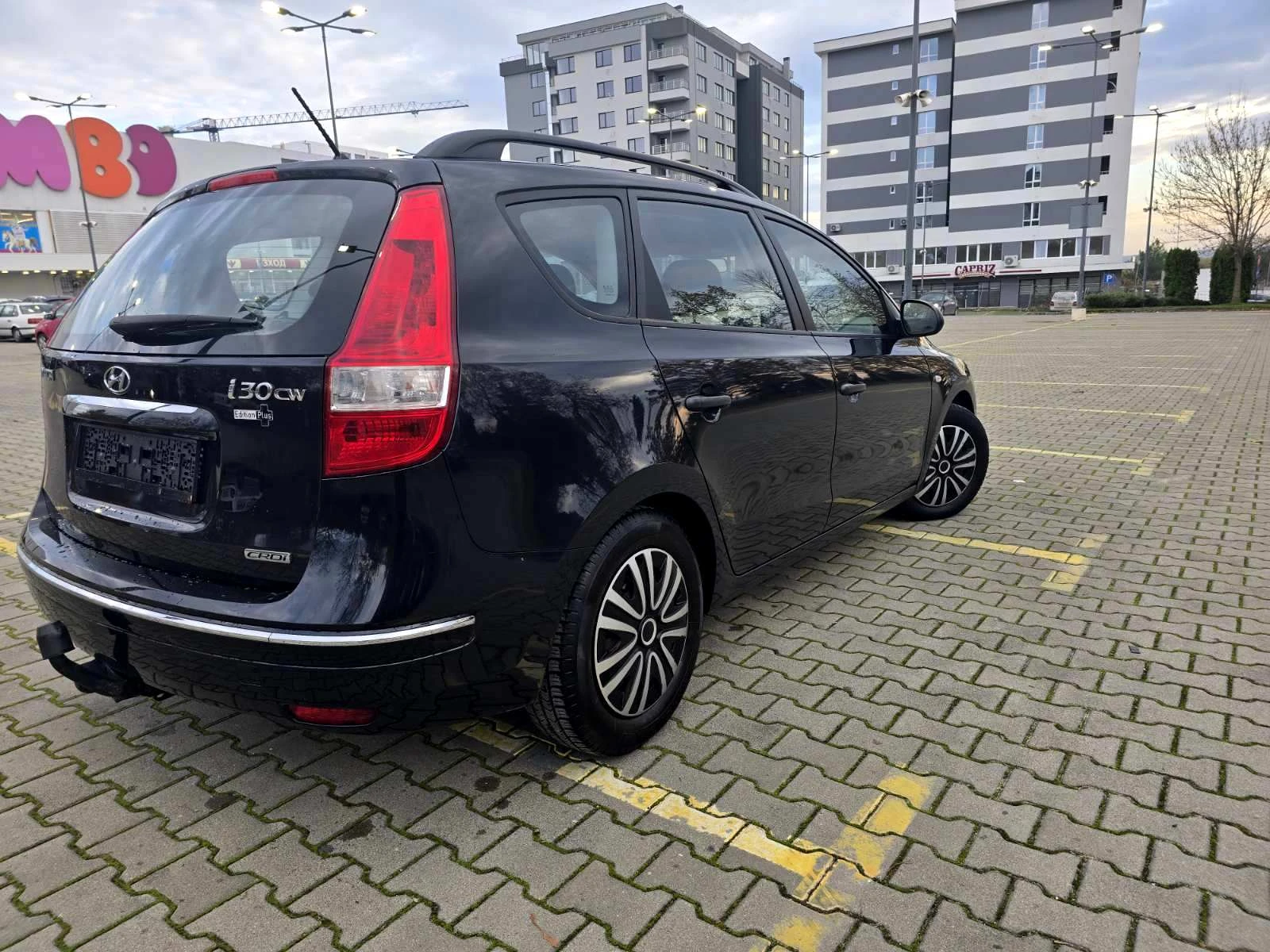 Hyundai I30 1.6CRDI/ПЕРФЕКТЕН, снимка 6 - Автомобили и джипове - 54666506