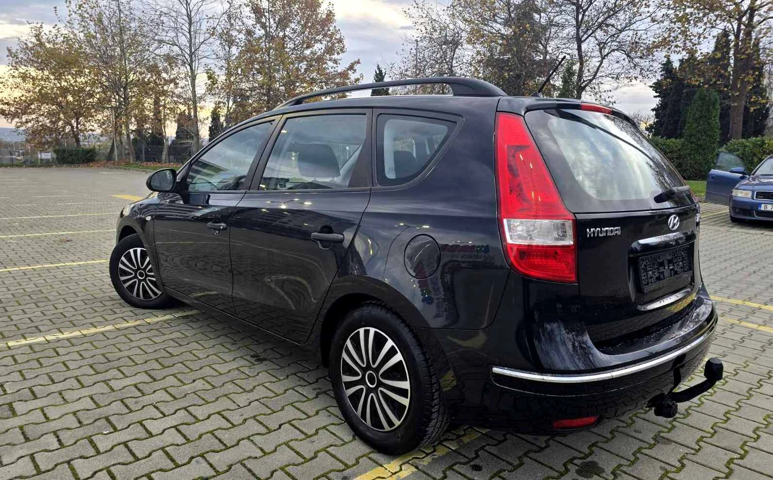 Hyundai I30 1.6CRDI/ПЕРФЕКТЕН, снимка 4 - Автомобили и джипове - 54666506