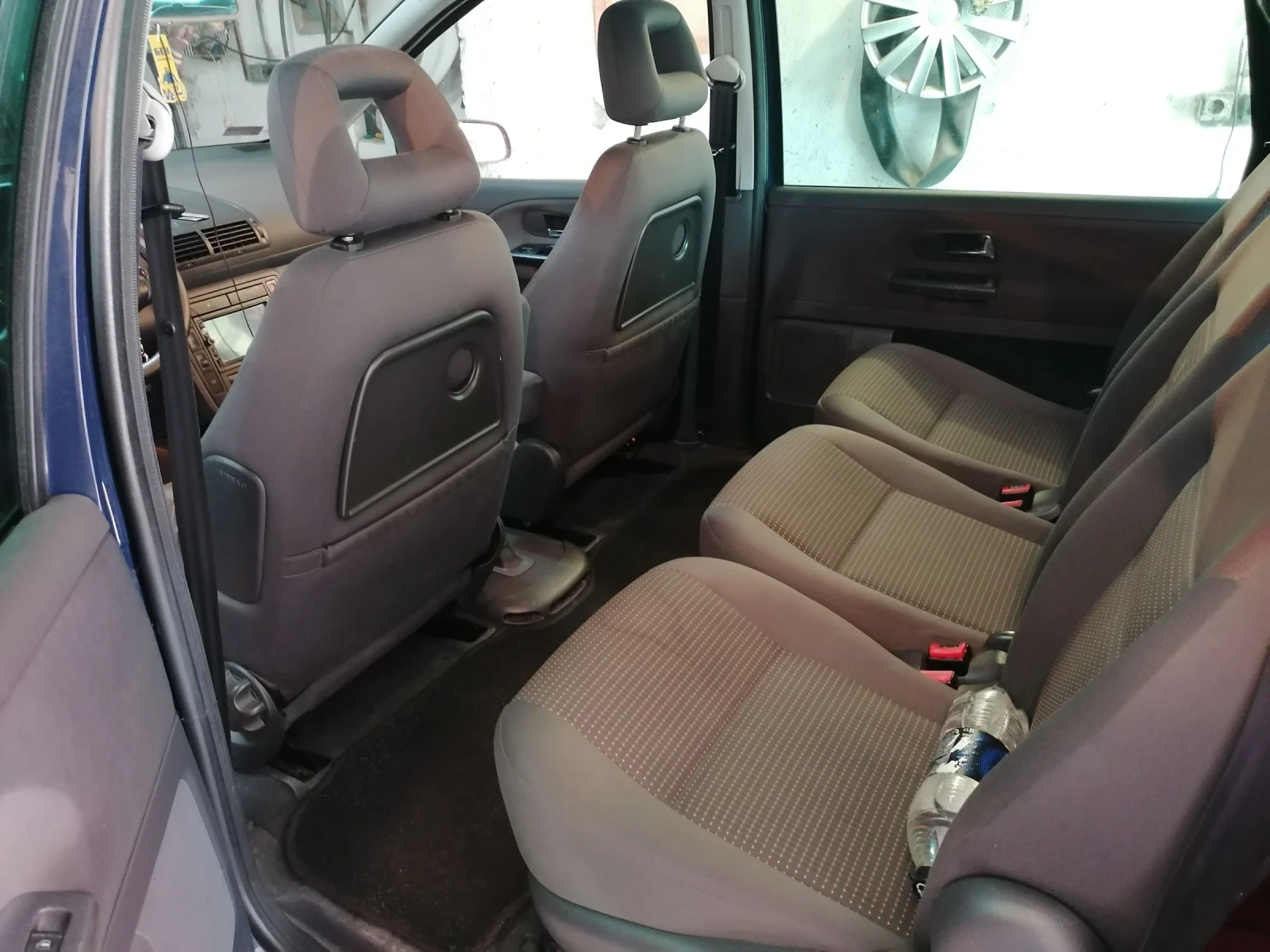 Seat Alhambra, снимка 15 - Автомобили и джипове - 54780579
