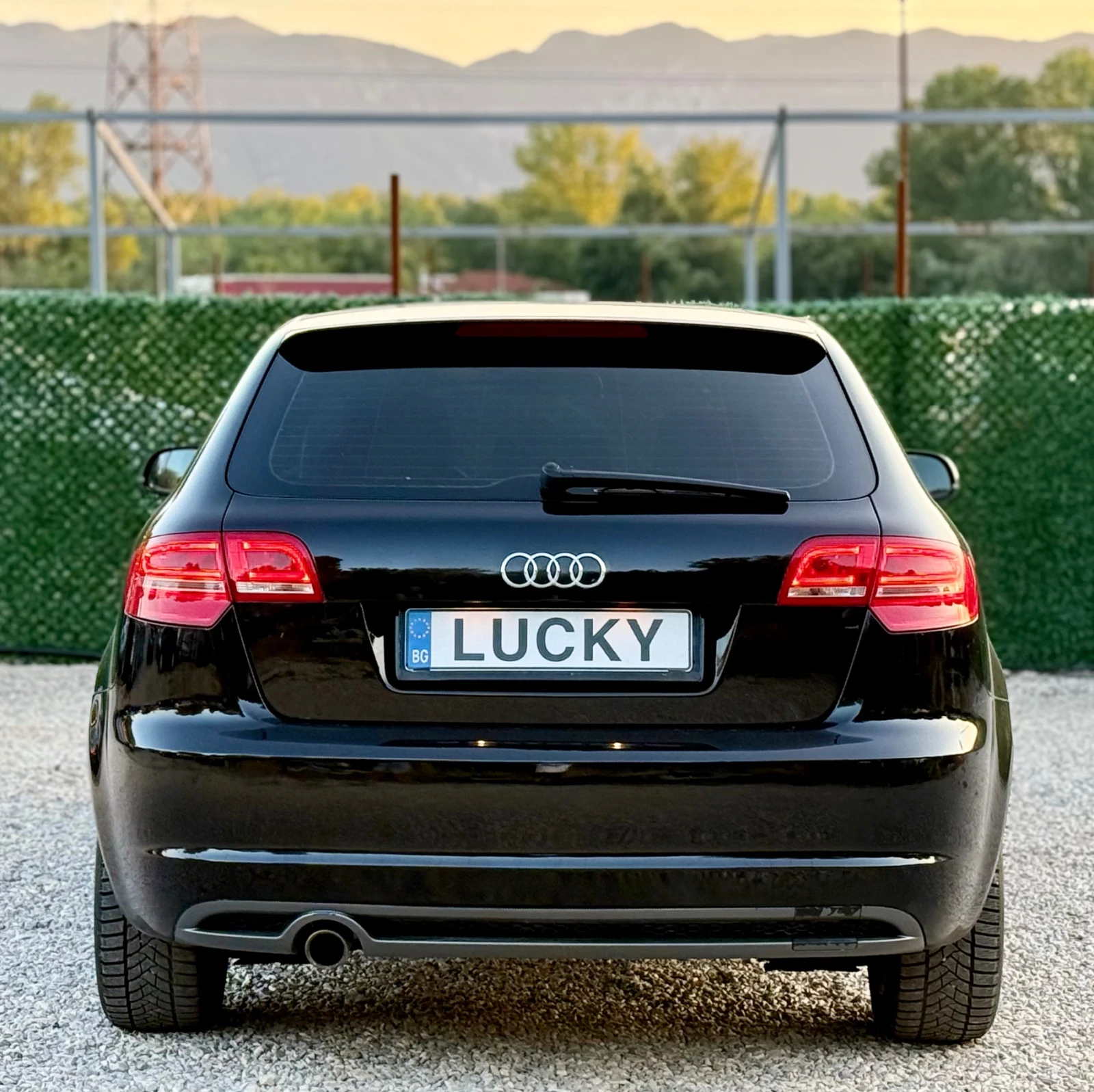 Audi A3 1.6TDi S-LINE//FACELIFT, снимка 6 - Автомобили и джипове - 55499804