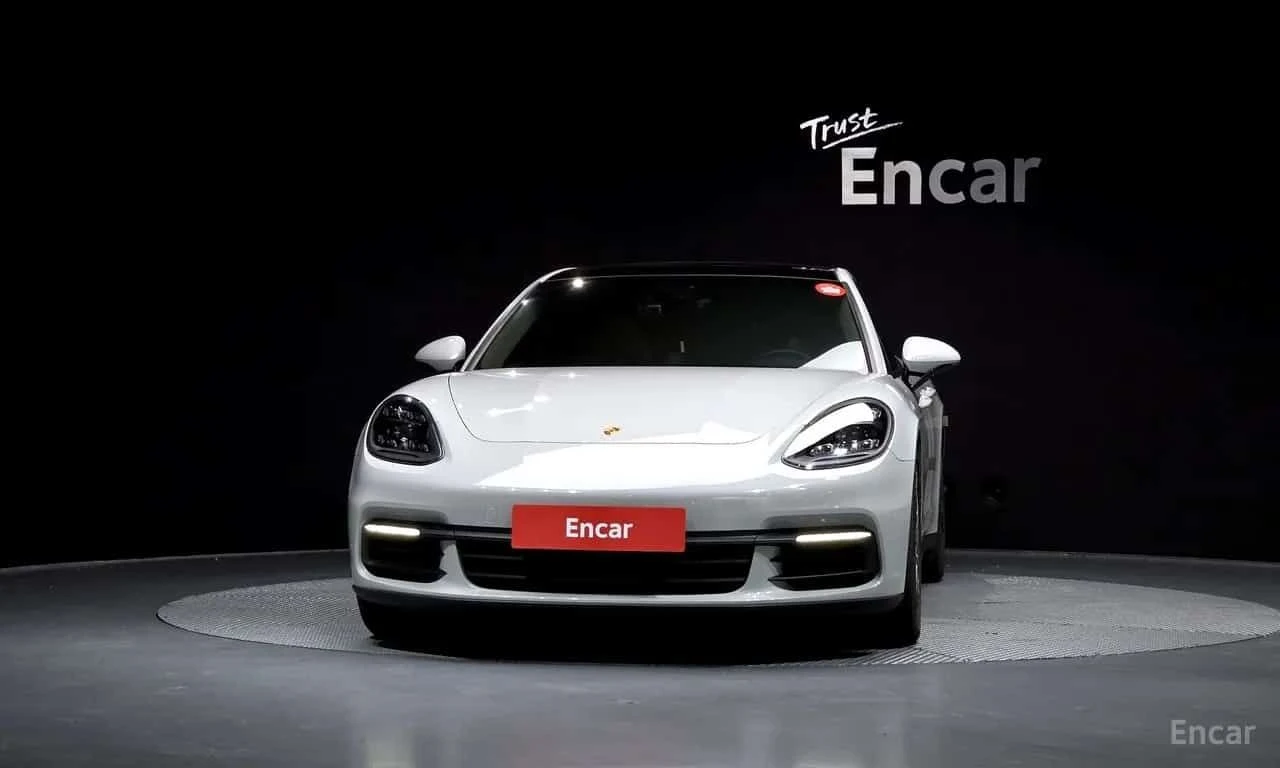 Porsche Panamera * 3.0 AWD * ОПЦИЯ ЗА ФИНАНСИРАНЕ, снимка 3 - Автомобили и джипове - 55614018