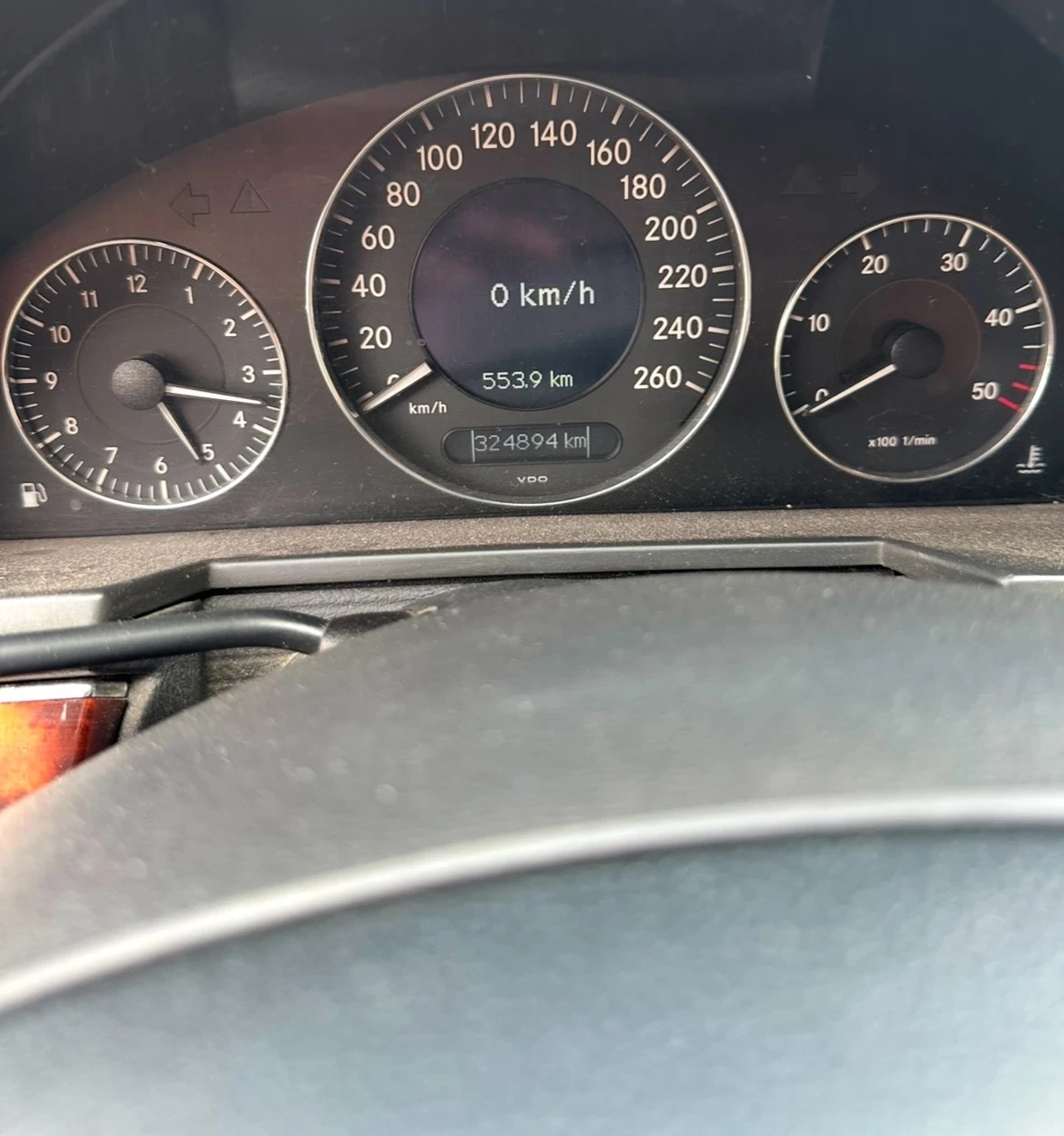 Mercedes-Benz E 270, снимка 5 - Автомобили и джипове - 55920818