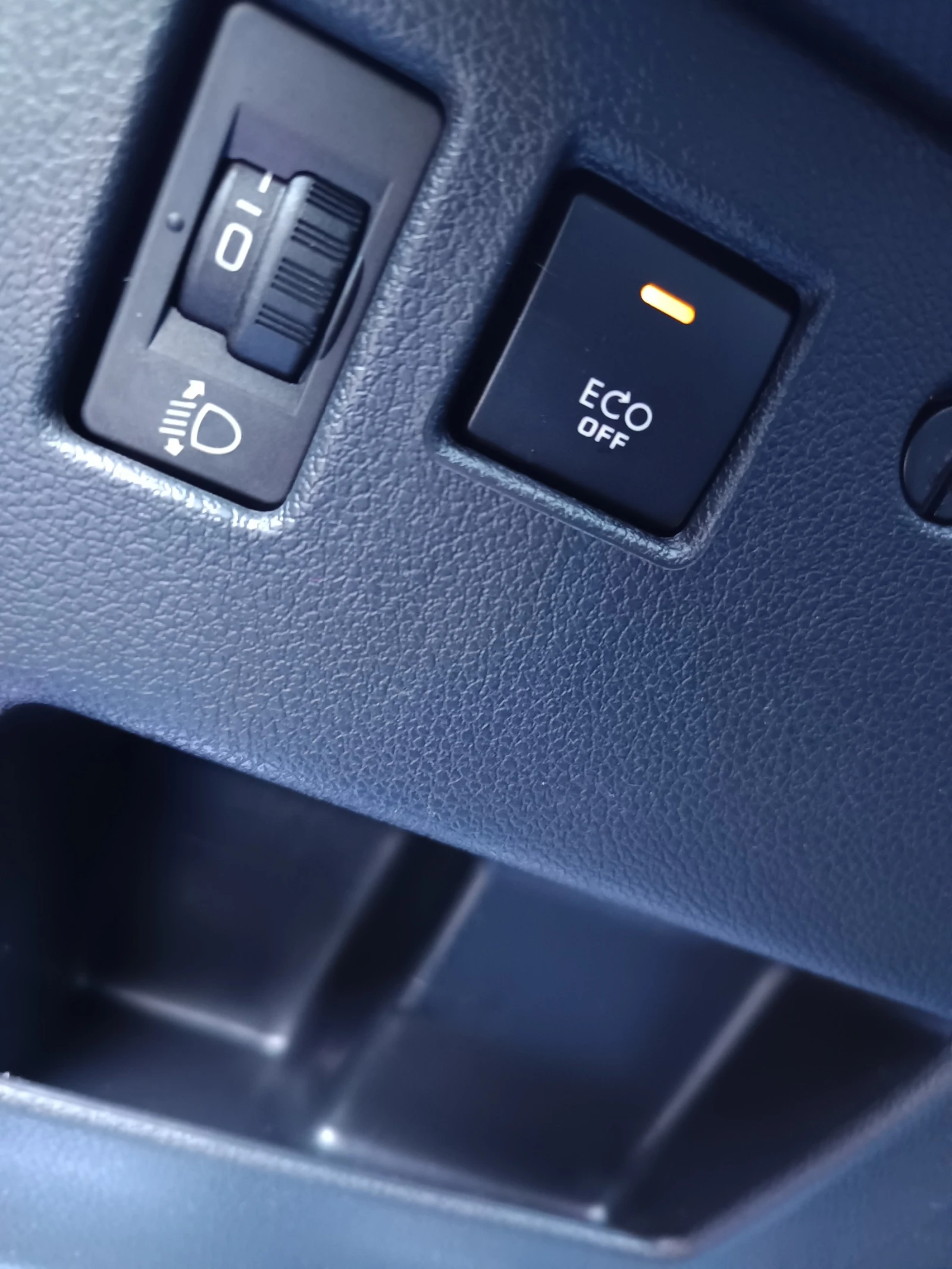 Peugeot 308 1.6 E-HDI, снимка 16 - Автомобили и джипове - 56124041