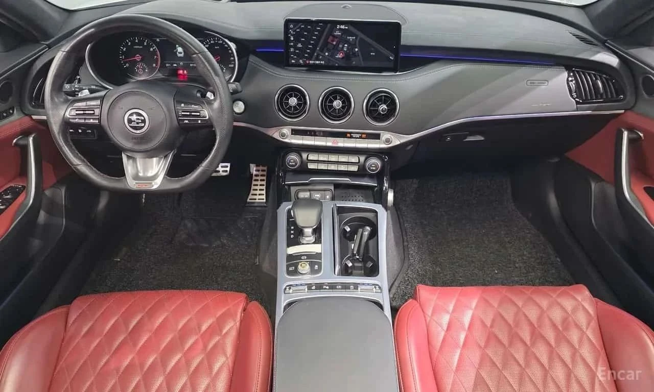 Kia Stinger, снимка 7 - Автомобили и джипове - 56730453