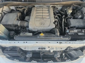 Toyota Sequoia 5.7L Hemi* перфектен за газ* JBL* 8места, снимка 12