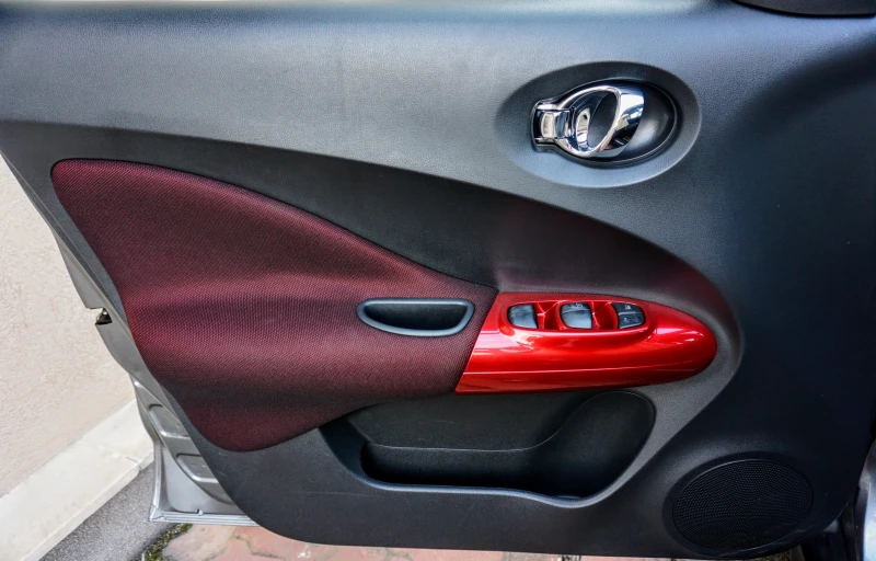 Nissan Juke 1.6i GPL , снимка 5 - Автомобили и джипове - 35198752