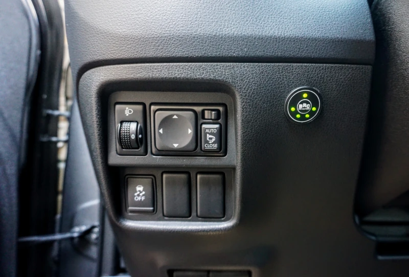 Nissan Juke 1.6i GPL , снимка 11 - Автомобили и джипове - 35198752