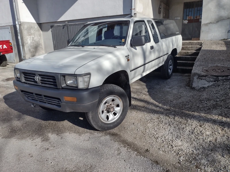 Toyota Hilux 4 x4, снимка 2 - Автомобили и джипове - 47590725