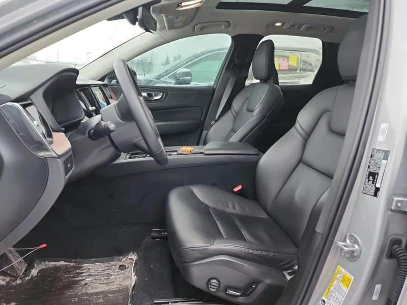 Volvo XC60 * PLUS DARK THEME * CARFAX * PANORAMA * ПОДГРЕВ * , снимка 8 - Автомобили и джипове - 53563772