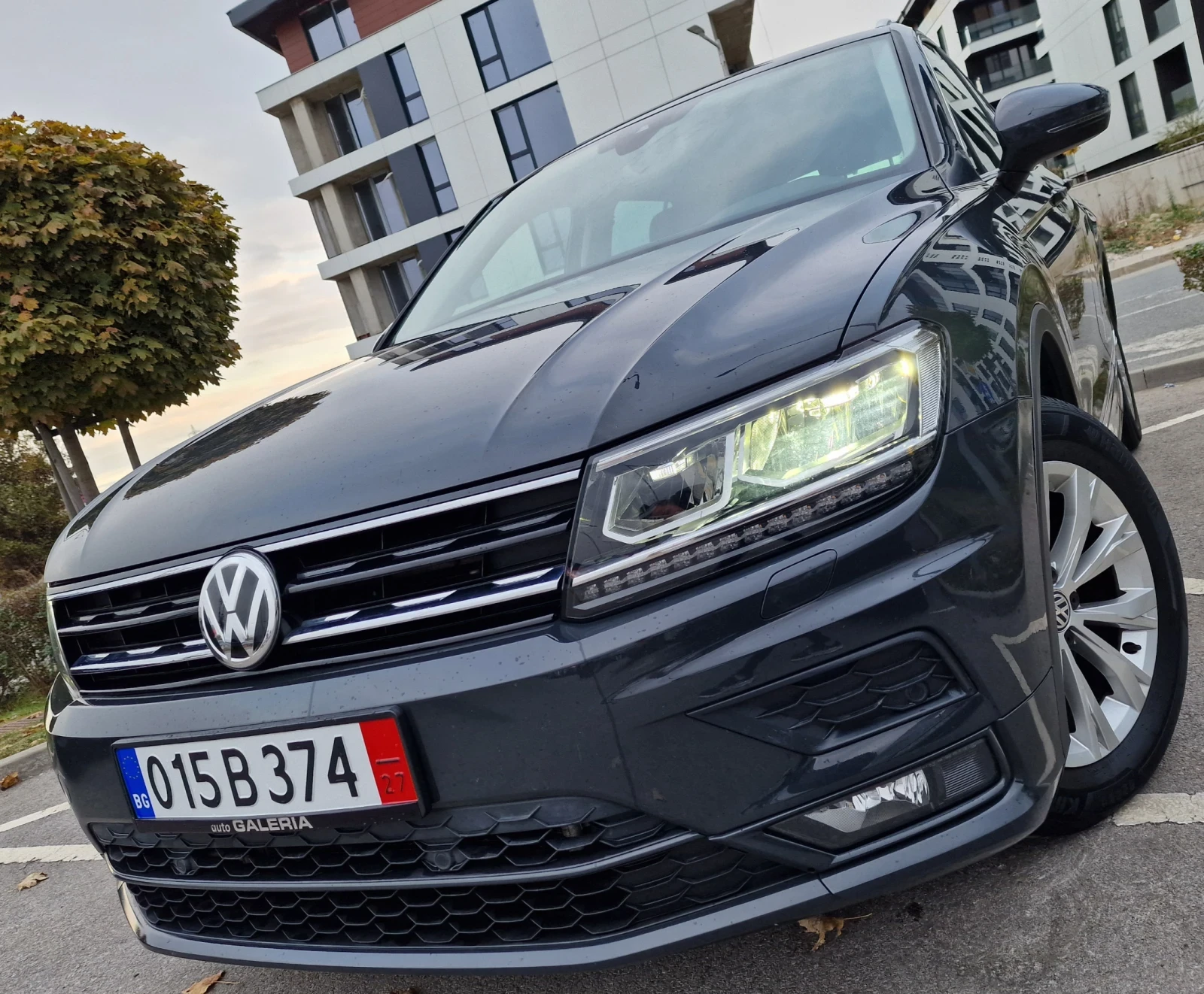 VW Tiguan 2.0TDI* 4х4* LED* НАВИ* TOP!!!! - изображение 3