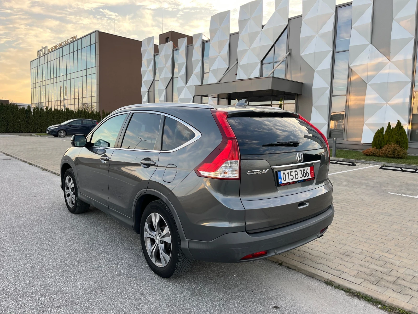 Honda Cr-v 1.6i-DTEC 120�.�. �������� ������* ���������*  | Mobile.bg � ����������� 4