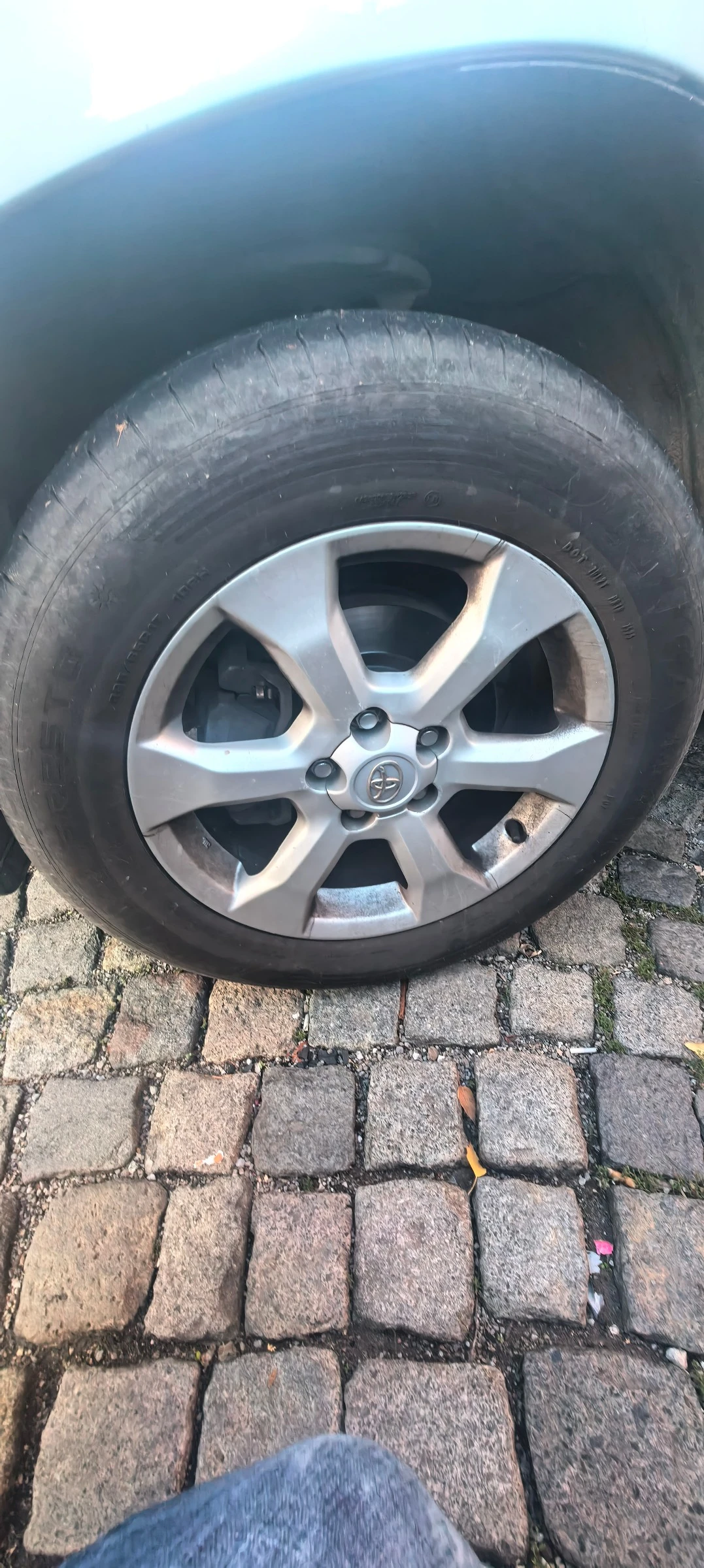 Toyota Rav4  D4D - изображение 9