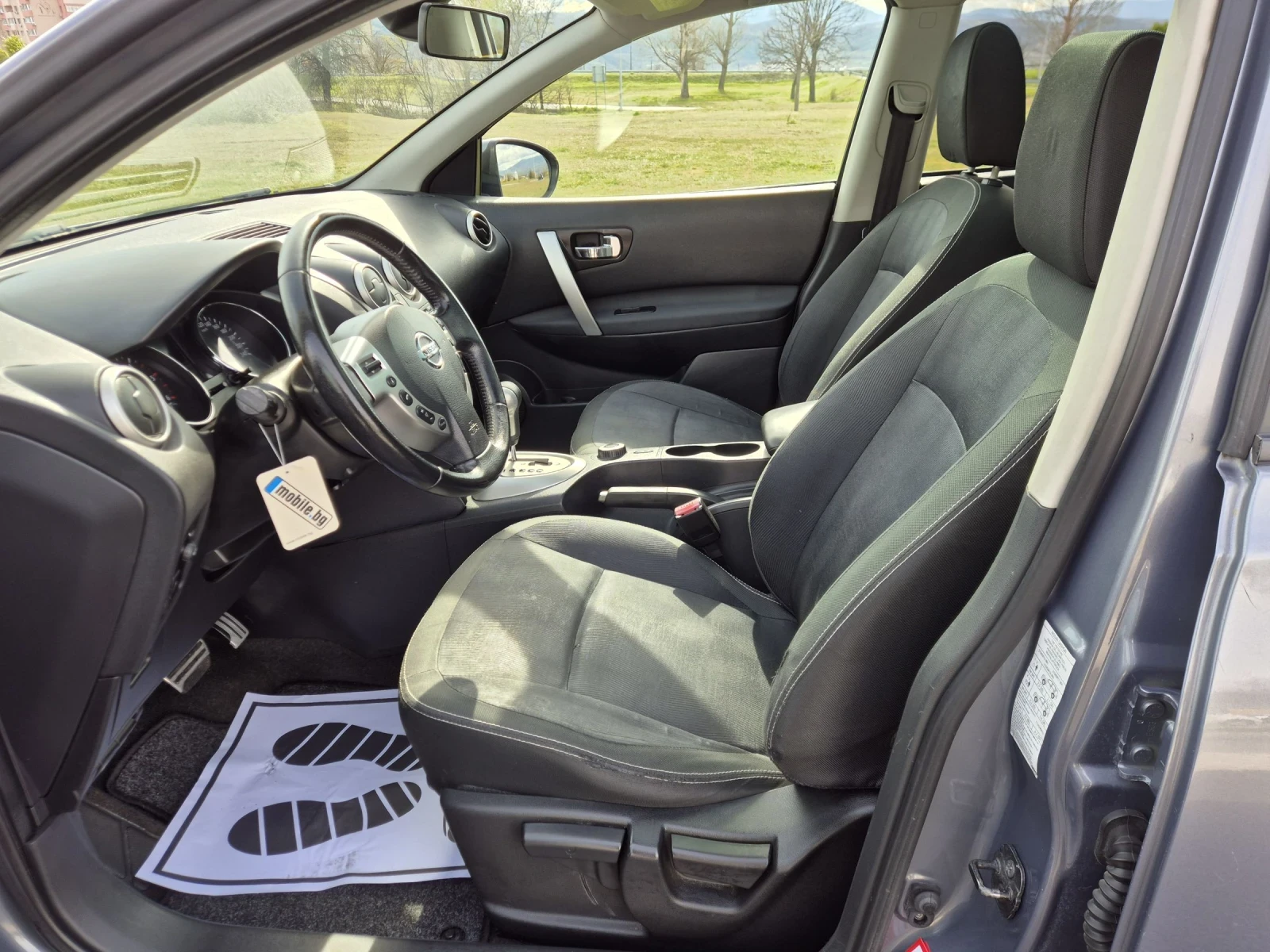 Nissan Qashqai 2.0dci 4X4Panorama, снимка 11 - Автомобили и джипове - 54016378