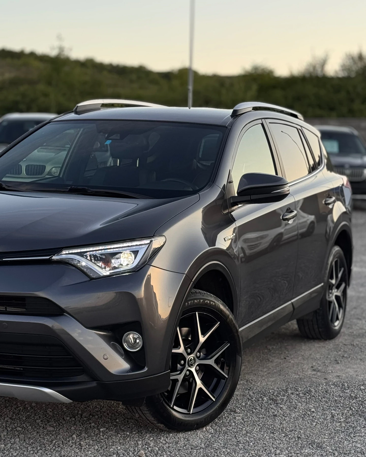 Toyota Rav4 4WD/Hybrid/Пълна сервизна история, снимка 7 - Автомобили и джипове - 54416956