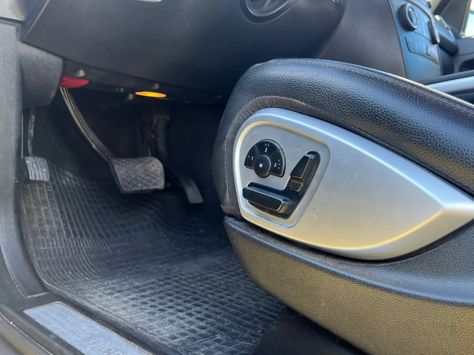 Mercedes-Benz ML 350, снимка 11 - Автомобили и джипове - 54748893
