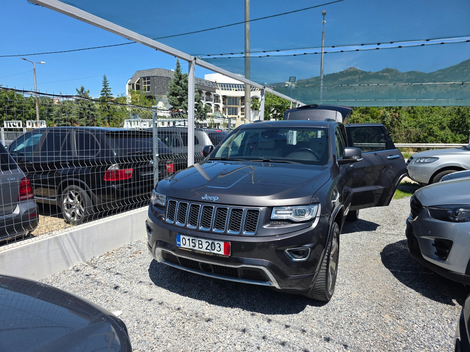 Jeep Grand cherokee 3.0 D  OVERLAND FACE KATO HOBA