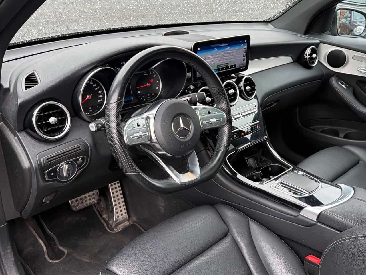 Mercedes-Benz GLC 300 4MATIC/ПАНОРАМА/ПОДГРЕВИ, снимка 6 - Автомобили и джипове - 54718910