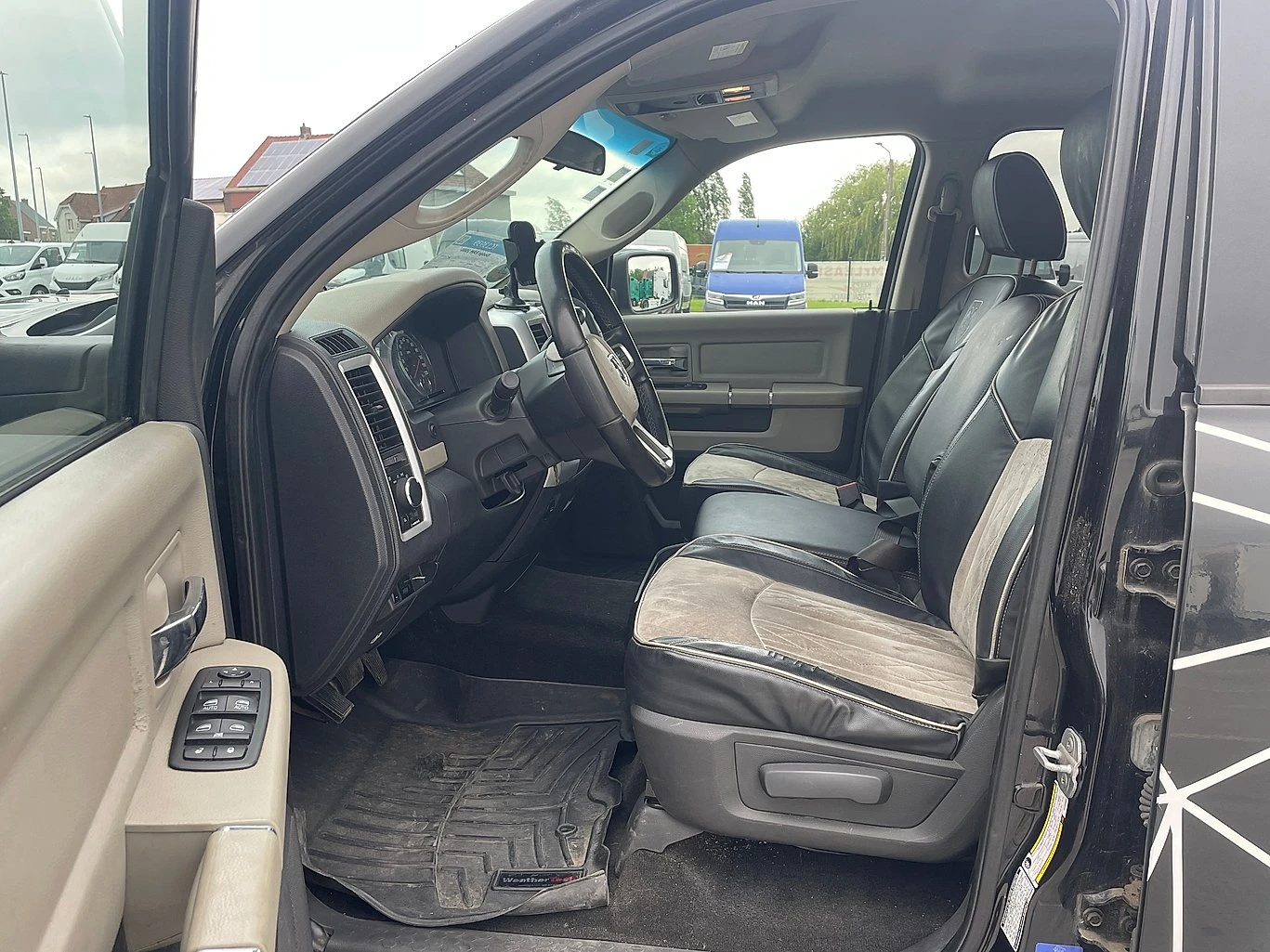 Dodge RAM 2500 6.7 CUMMINS, снимка 11 - Автомобили и джипове - 54984956