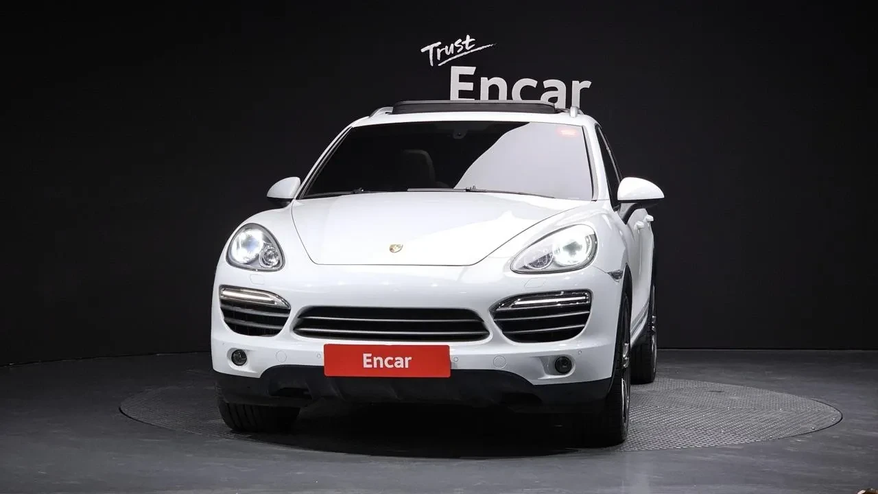 Porsche Cayenne 4.2S Diesel* Обдухване* Bose* Въздух* Пано, снимка 11 - Автомобили и джипове - 55145522