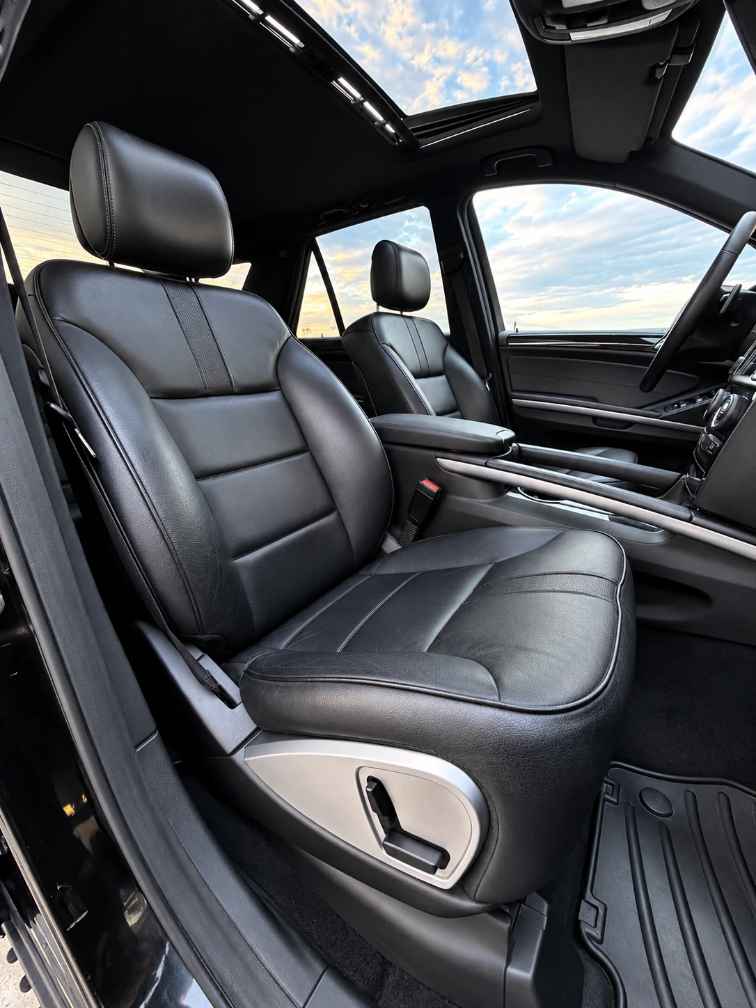 Mercedes-Benz ML 320 4-MATIC| 224HP| FACE| PREMIUM| СОБСТВЕН ЛИЗИНГ, снимка 7 - Автомобили и джипове - 56133491